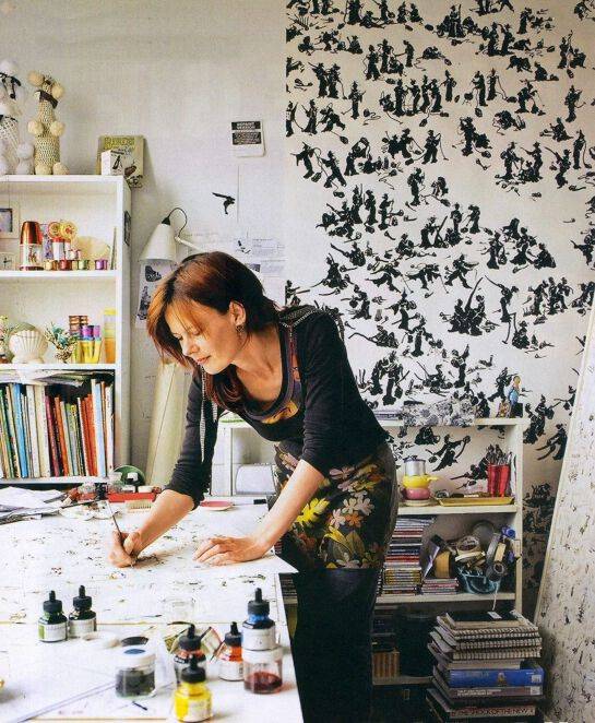 Meet The Artist - Anna Hoyle